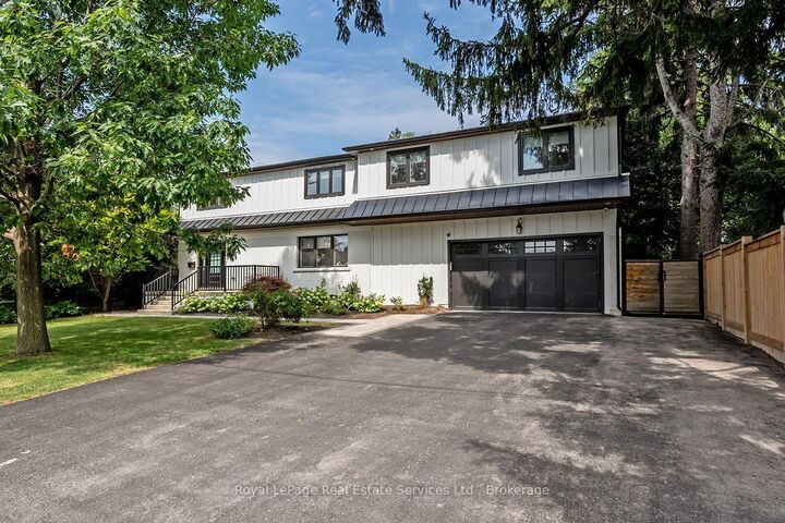 Property Photo: 59 Fairwood Place E ON L7T 2B7