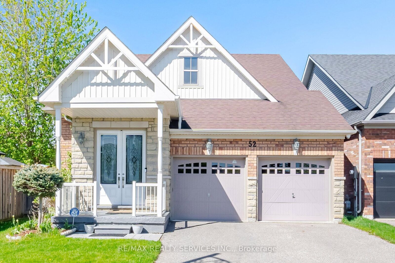 Property Photo: 52 Atchison Drive ON L7C 3R5