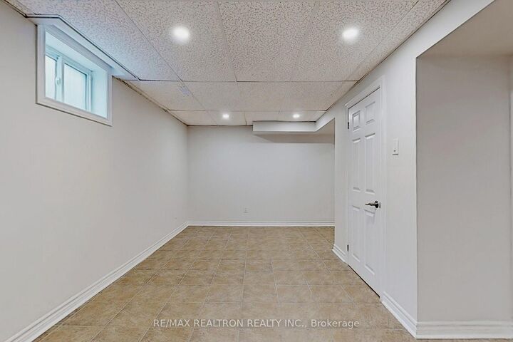 Property Photo: 126 Brahms Avenue Basem ON M2H 1H8