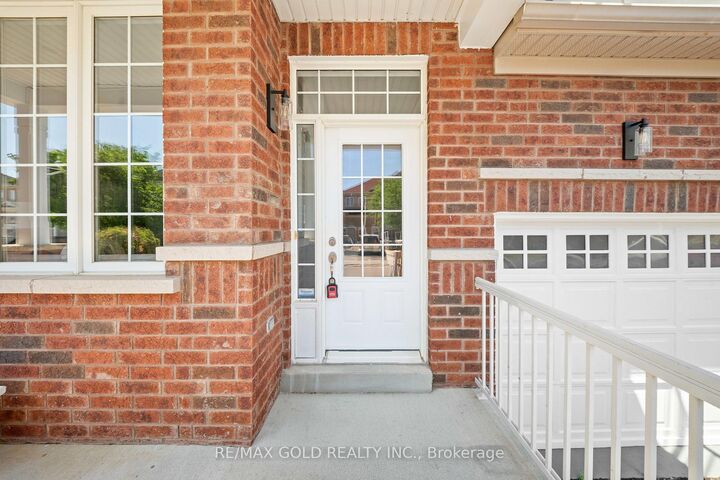 Property Photo: 54 Blazing Star Drive ON L6R 3E7