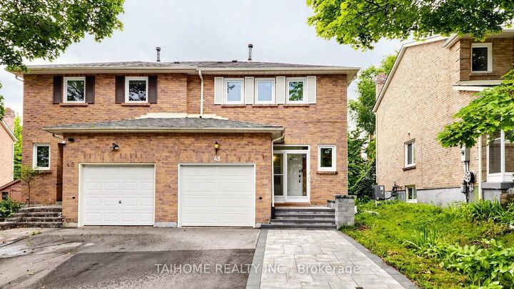 43 Karen Street — photo 1