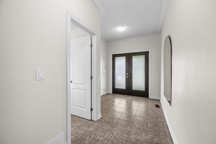 Property Photo: 1397 Waterside Way ON K7K 0E9