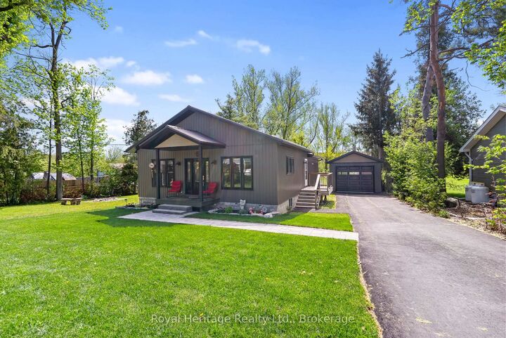 35 Leslie Frost Lane — photo 1