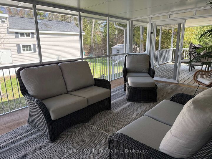 Property Photo:  103 Madawaska Trail  ON L9Z 1X7 