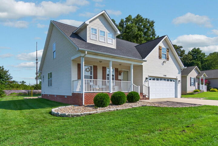 Property Photo: 1130 Dover Dr TN 38501