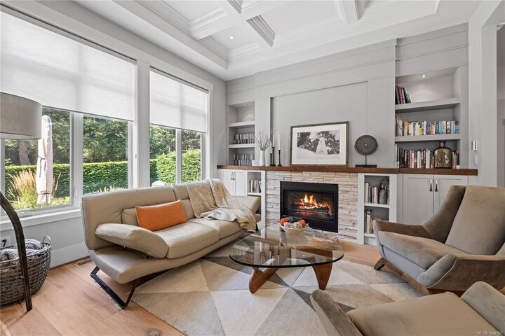 Property Photo: 3380 Bradner Cir BC V9P 9H5