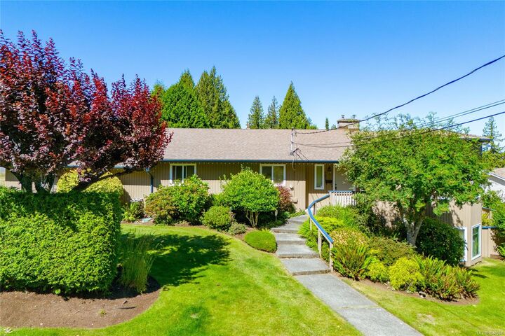 101 Bonavista Pl — photo 1