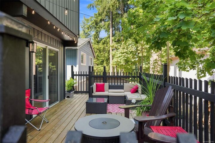Property Photo:  37 Kanaka Pl  BC V9T 5B7 