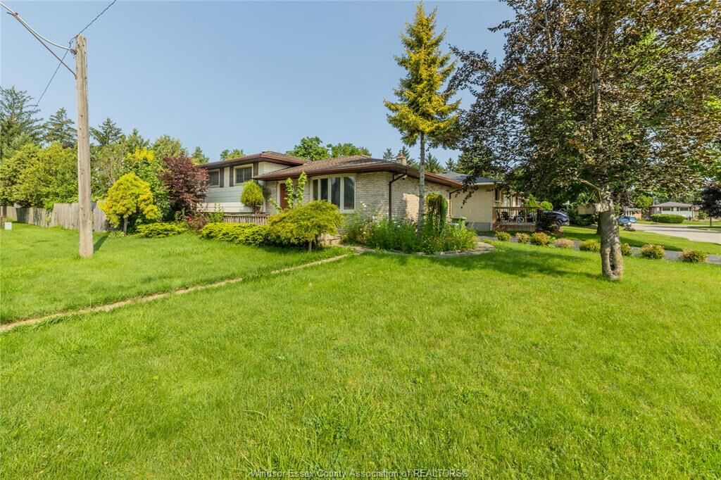 Property Photo: 39 Patricia Street ON N5P 3Z9
