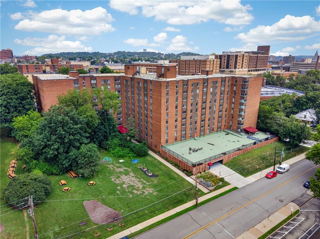 Property Photo:  5 Bayard Road 309  PA 15213 