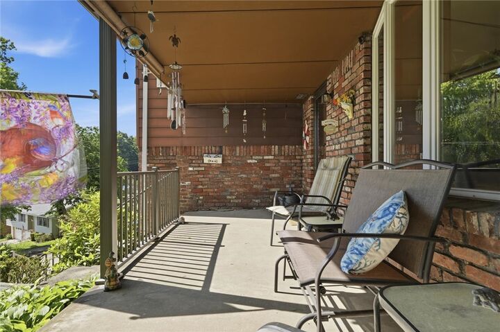 Property Photo: 107 Jeanine Ct. PA 15085