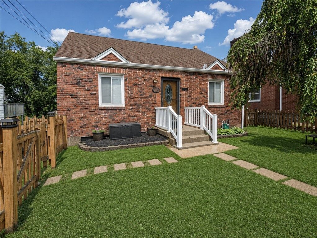 Property Photo:  3618 Manuel St  PA 15214 