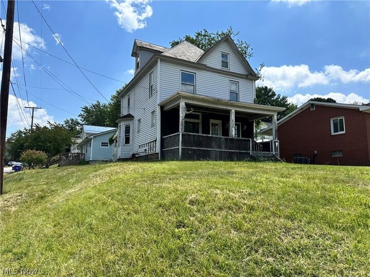 Property Photo:  2306 Saint Clair Avenue  OH 43920 