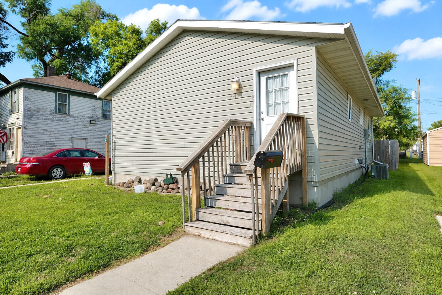 Property Photo:  714 S 11th Street  SD 57401 