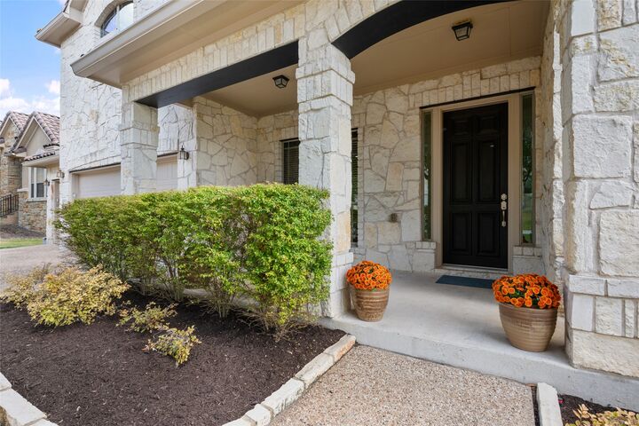 Property Photo: 15205 Spillman Ranch Loop TX 78738