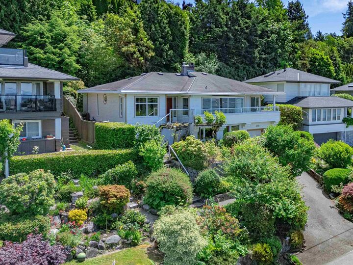 Property Photo: 870 Leyland Street BC V7T 2L4