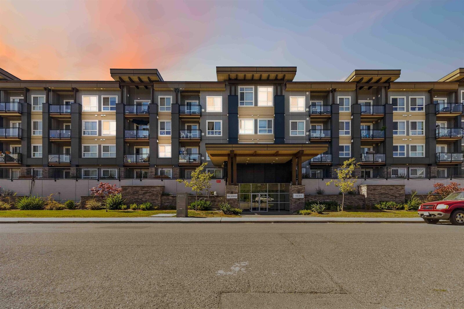 Property Photo: 9450 Robson Street 403 BC V2P 0L7