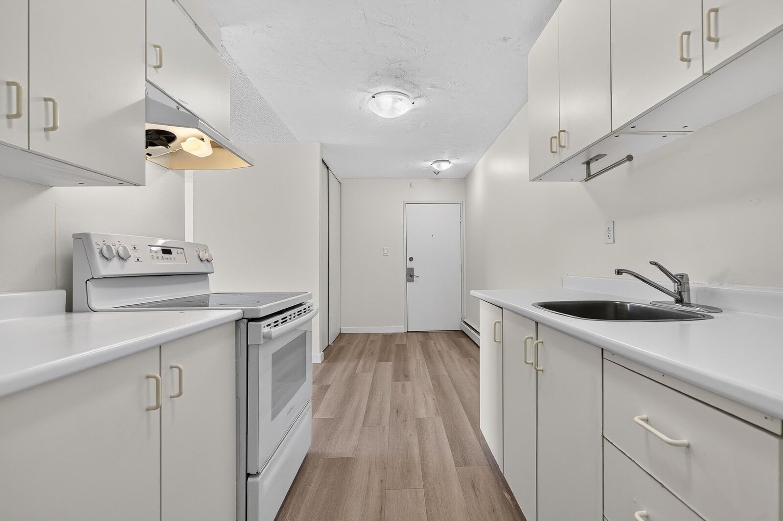 Property Photo: 7220 Lindsay Road 203 BC V7C 3M6