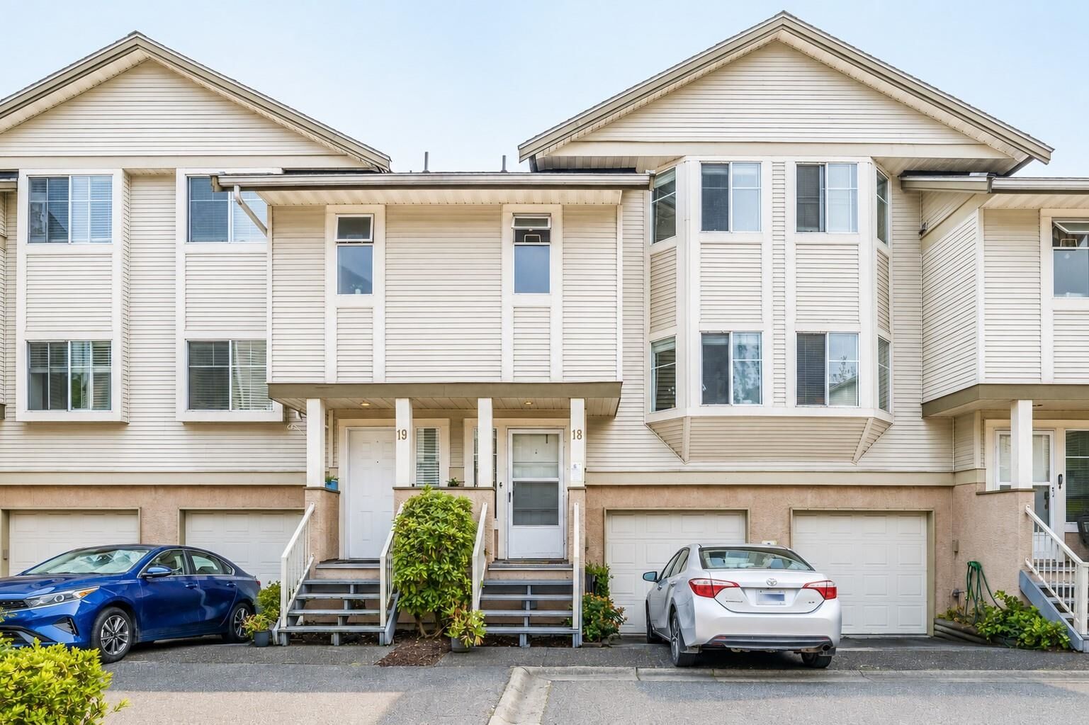Property Photo:  1318 Brunette Avenue 18  BC V3K 6R1 
