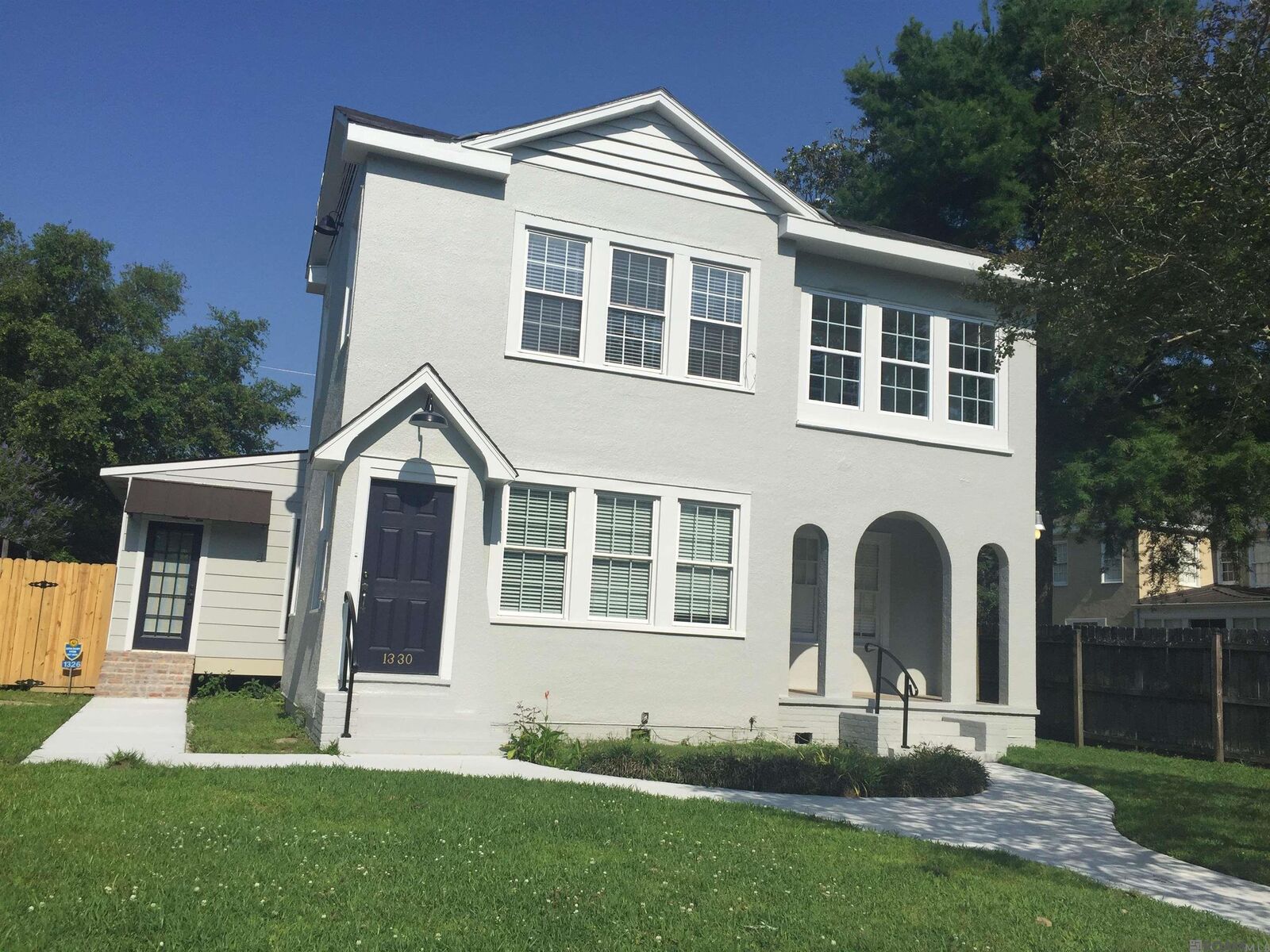 Property Photo: 1326 Camellia Ave #1326 LA 70806