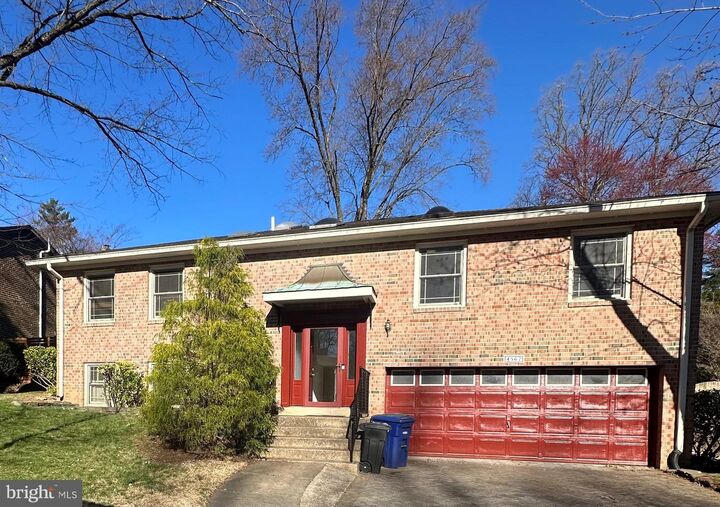 Property Photo:  4567 25th Road N  VA 22207 