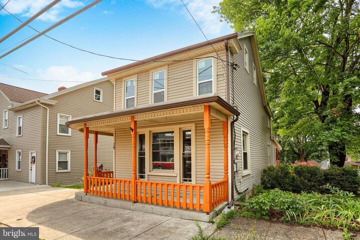 Property Photo: 10 E Grand Avenue PA 17980