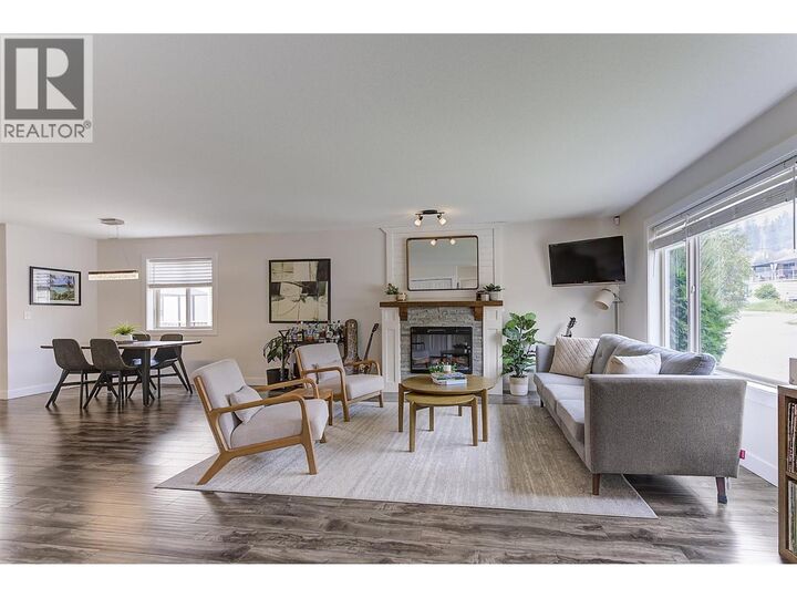 Property Photo: 11392 Lodge Road 12 BC V4V 1X2