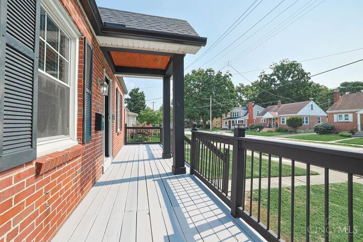 Property Photo: 739 Pasadena Avenue OH 45150