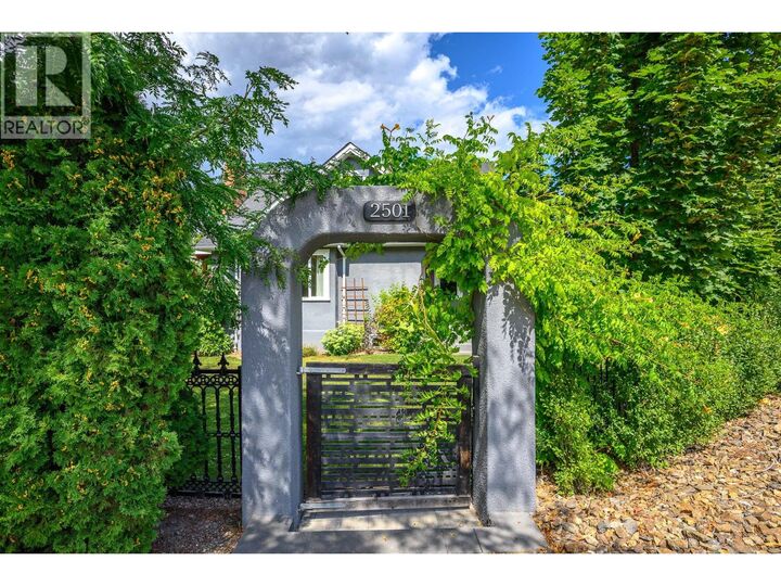 Property Photo: 2501 30 Avenue BC V1T 1Y4