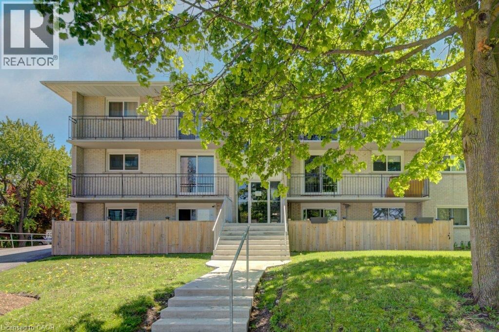 Property Photo:  317 Erb Street West 11  ON N2L 1W4 