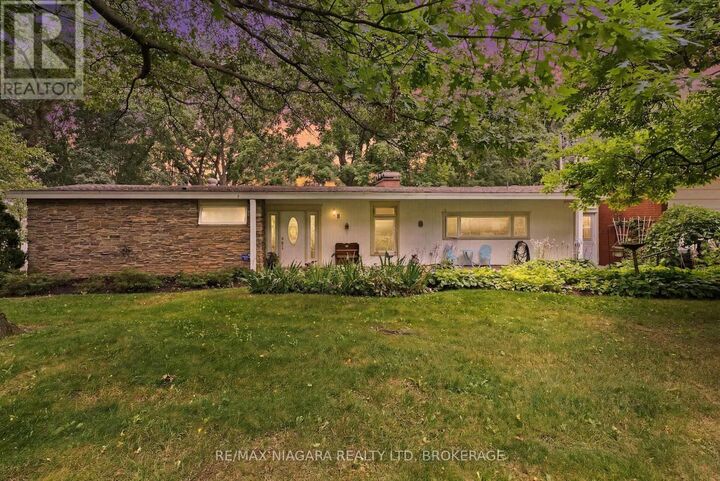 Property Photo: 46 Melrose Drive ON L0S 1J0