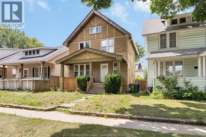 Property Photo:  421 Elm Avenue  ON N9A 5H2 