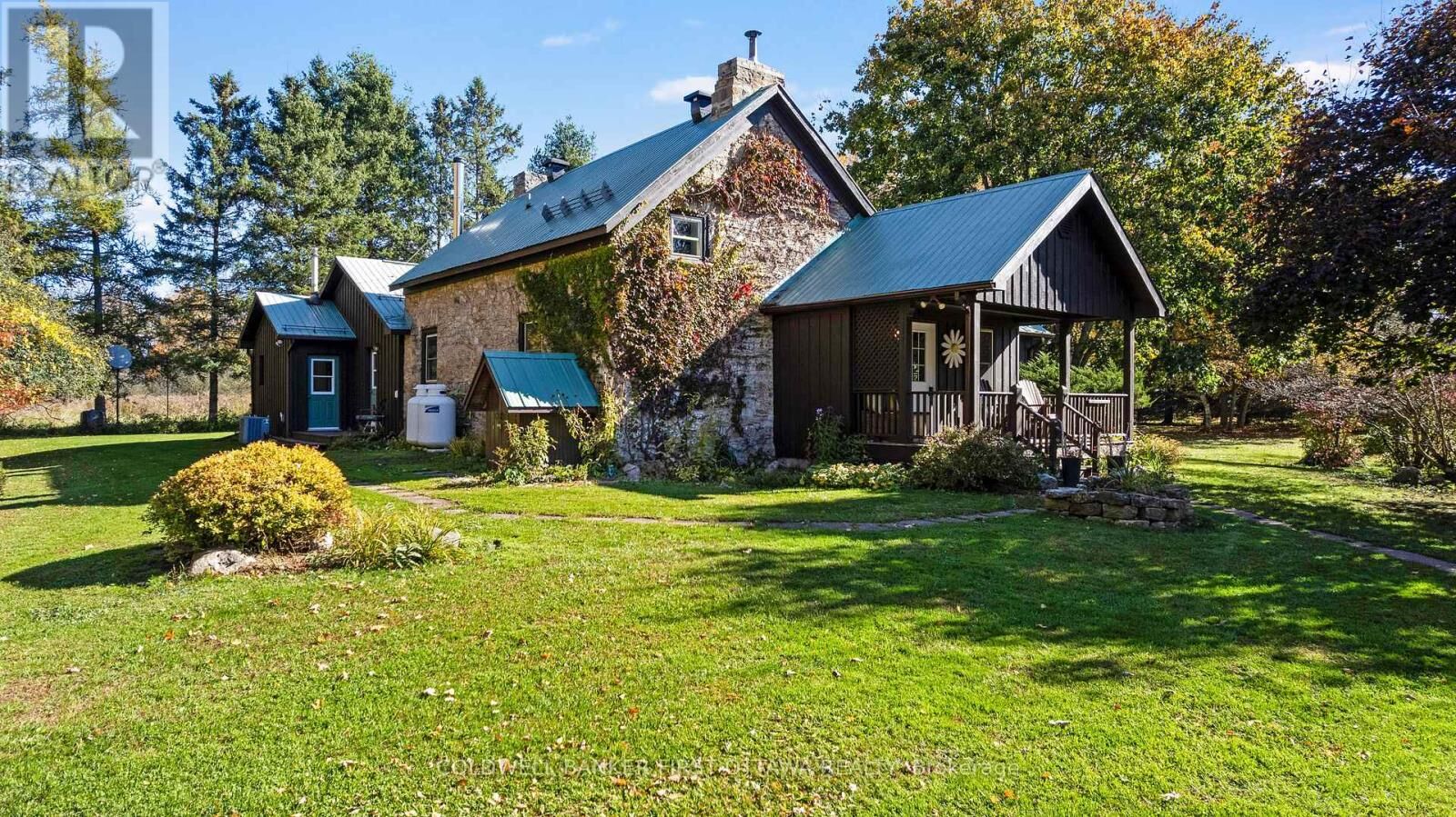 Property Photo:  340 North Burgess 8th Corners  ON K7H 0E5 