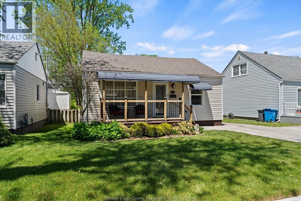 Property Photo:  3560 Barrymore Lane  ON N9C 1V3 