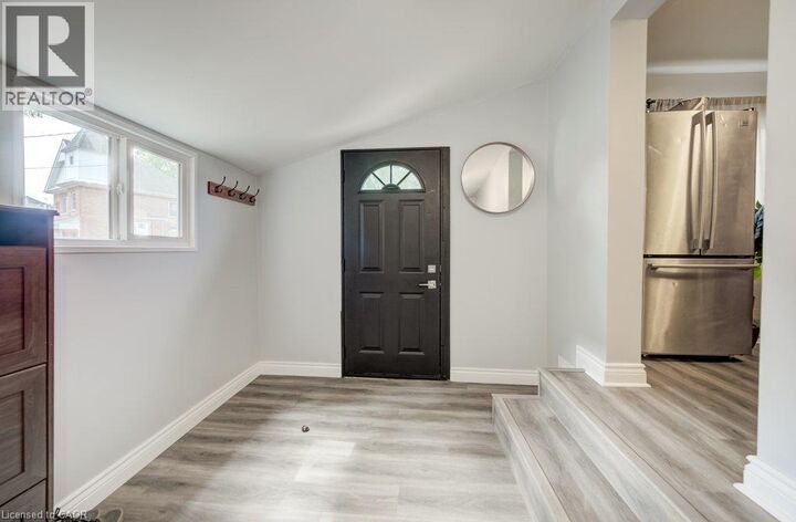 Property Photo:  38 Rose Avenue  ON N3S 2M2 