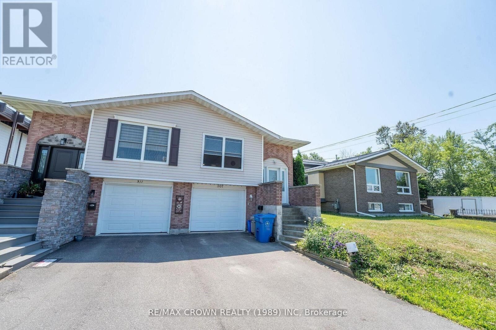 Property Photo:  307 McKenzie Avenue  ON P1B 7E3 