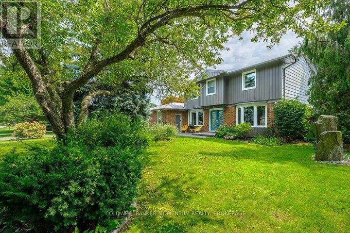 Property Photo:  45 Royal Henley Boulevard  ON L2N 4S3 