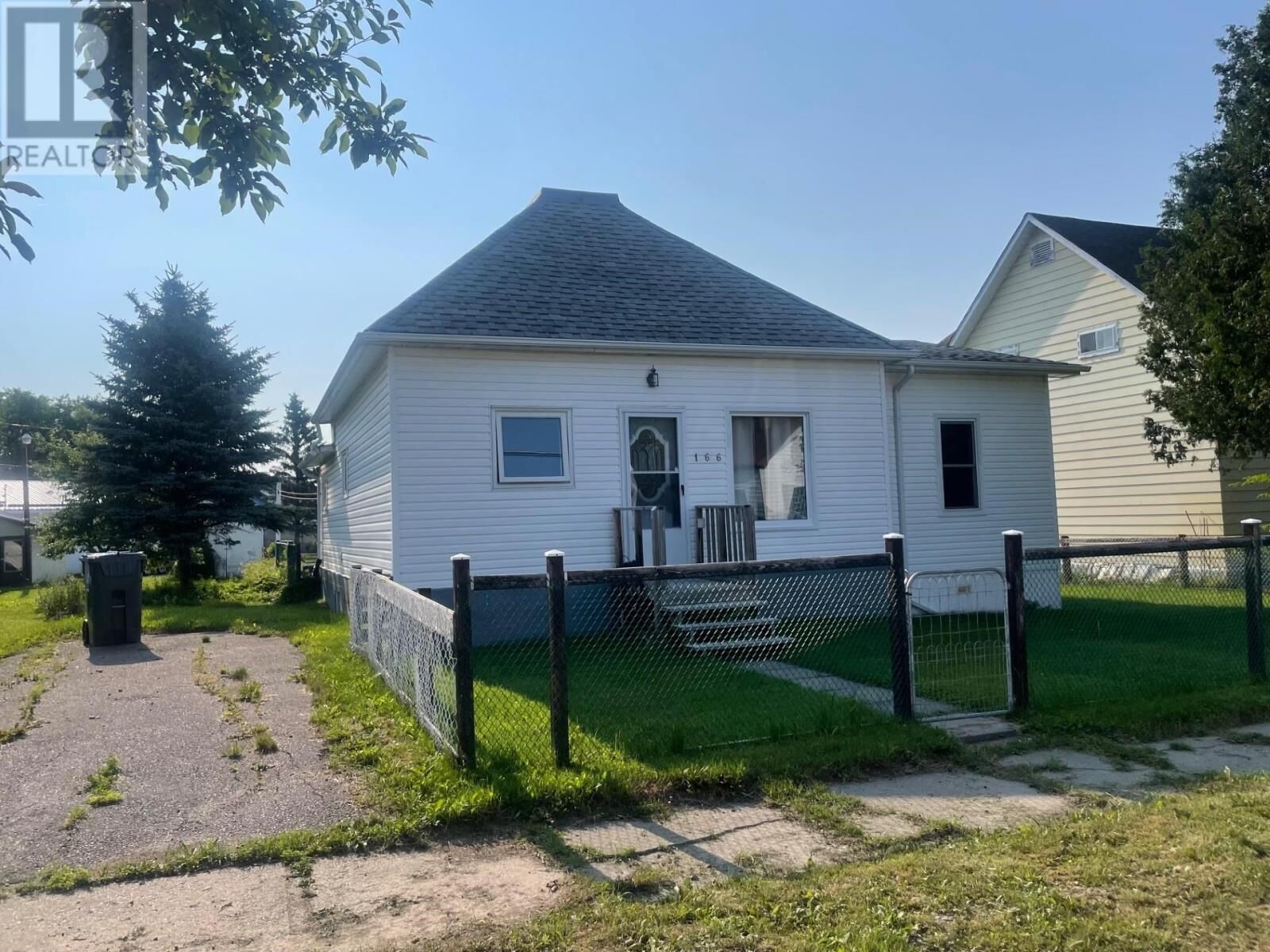 Property Photo: 166 Bell St ON P0T 2J0