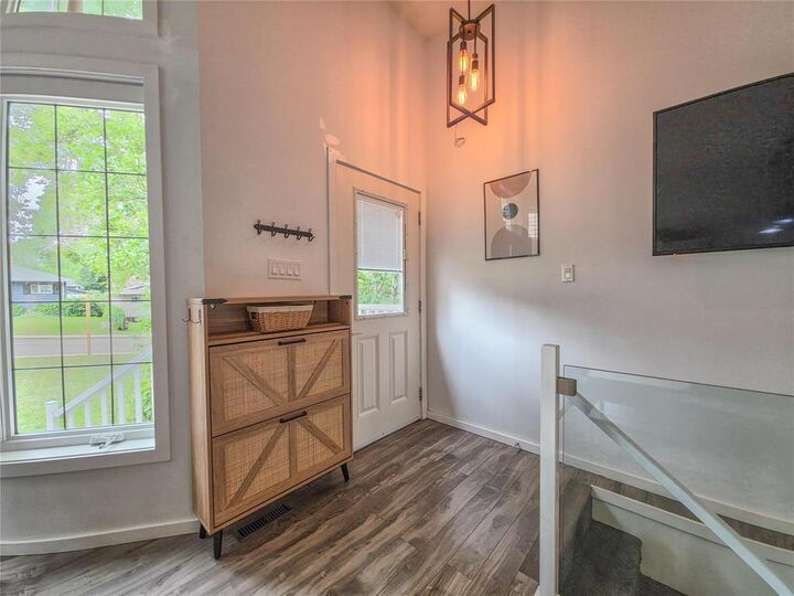 Property Photo:  251 Frederick Street  MB R7A 5K4 