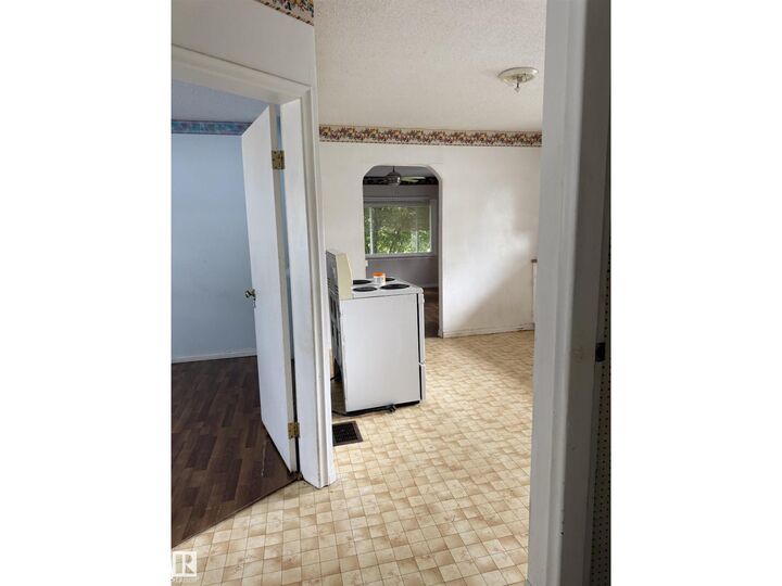 Property Photo:  5518 51 St  AB T9C 1K2 