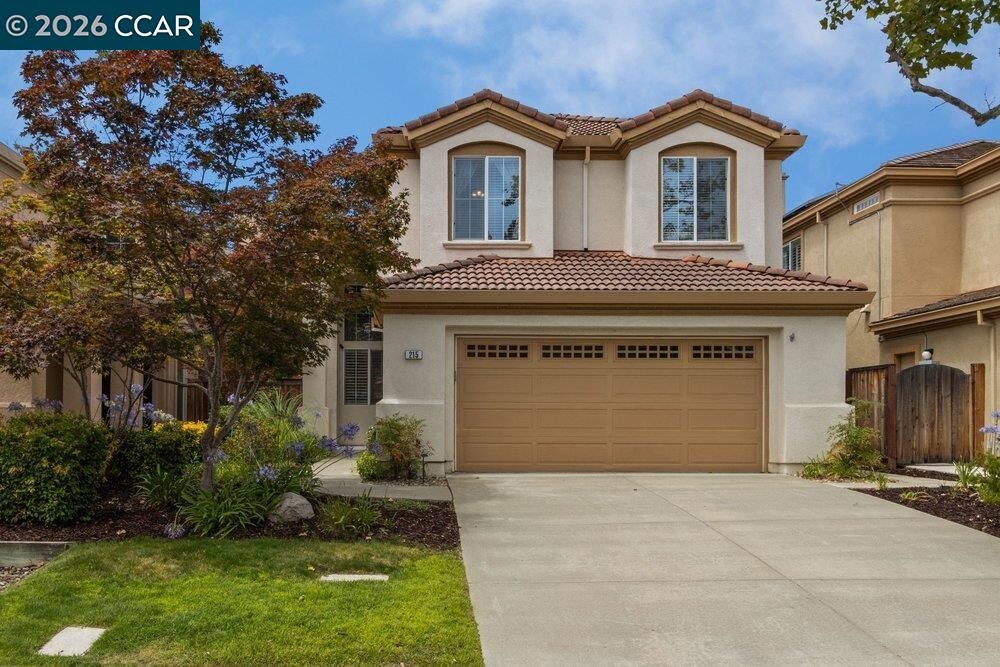 Property Photo:  215 Azalea Ln  CA 94582 