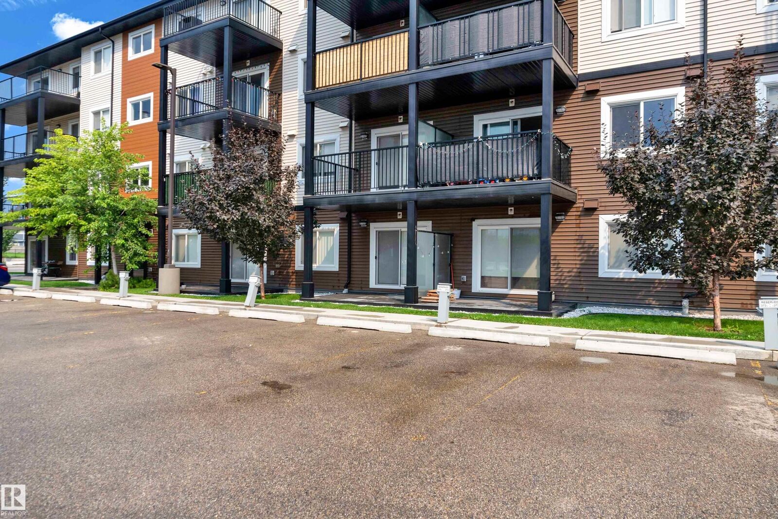 Property Photo: 148 Ebbers Boulevard NW 227 AB T5Y 4A4