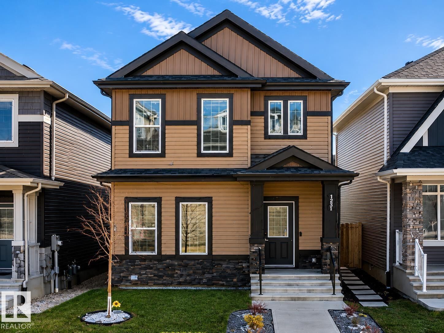 Property Photo:  1231 Watt Drive SW  AB T6X 2H2 