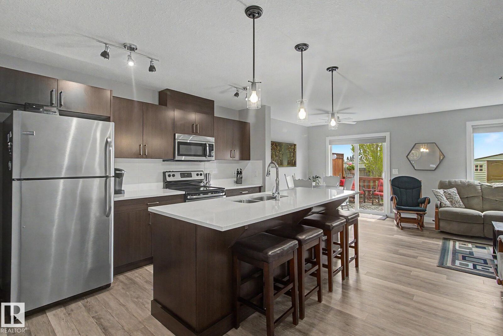 Property Photo:  7147 Cardinal Way SW  AB T6W 2Y3 