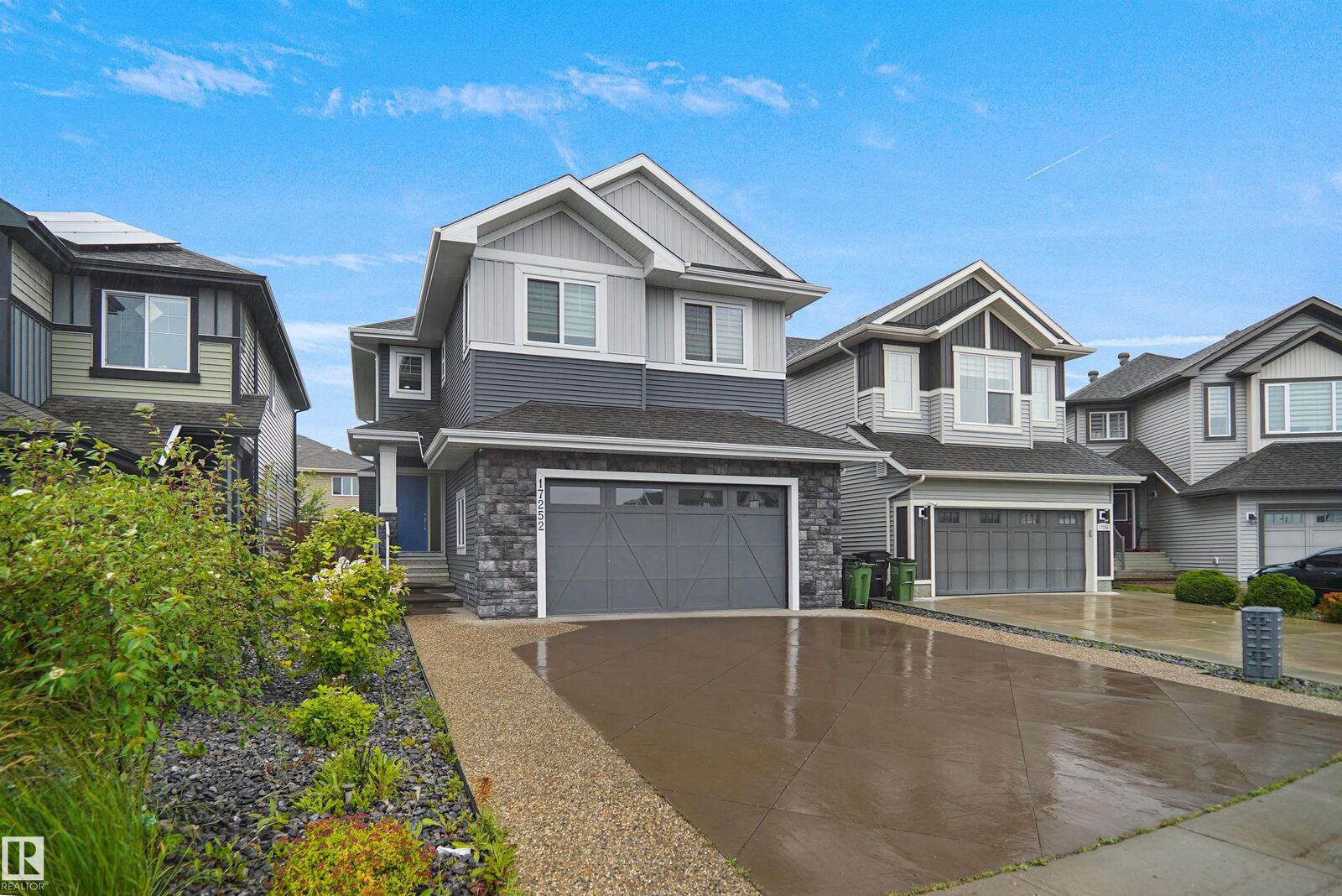 Property Photo:  17252 71 Street NW  AB T5Z 0M9 
