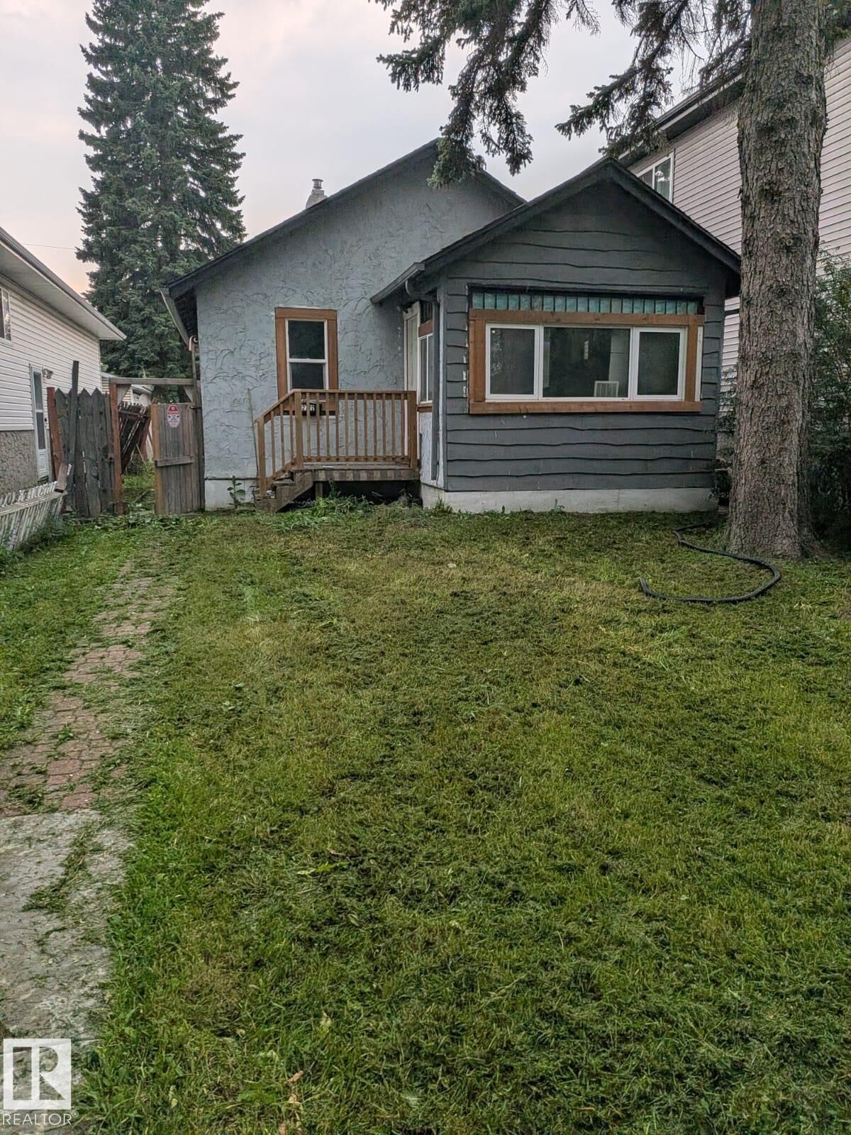 Property Photo:  12722 116 Street NW  AB T5E 5H2 