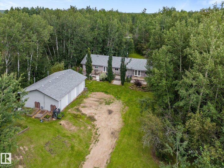 Property Photo:  52414 Rge Road 30 20  AB T7Y 2M5 