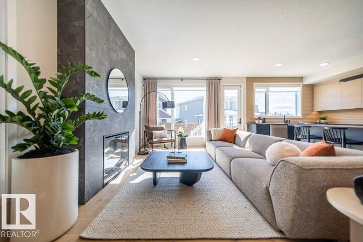 Property Photo:  6906 57 Avenue  AB T4X 2Z7 