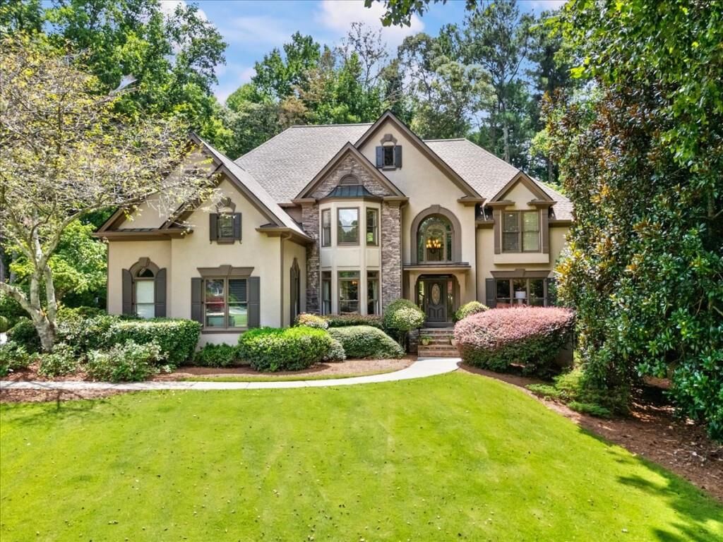 Property Photo: 555 Treyburn View GA 30004