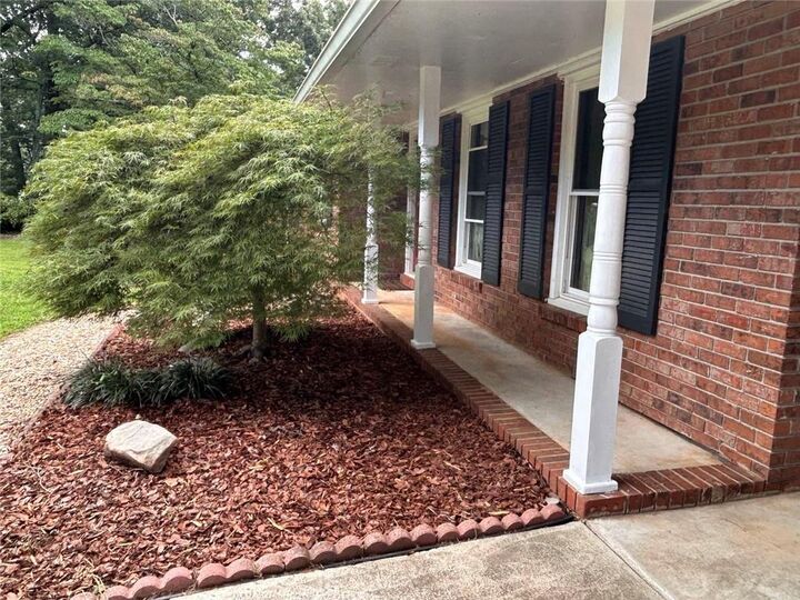 Property Photo: 2936 Pauls Way GA 30062
